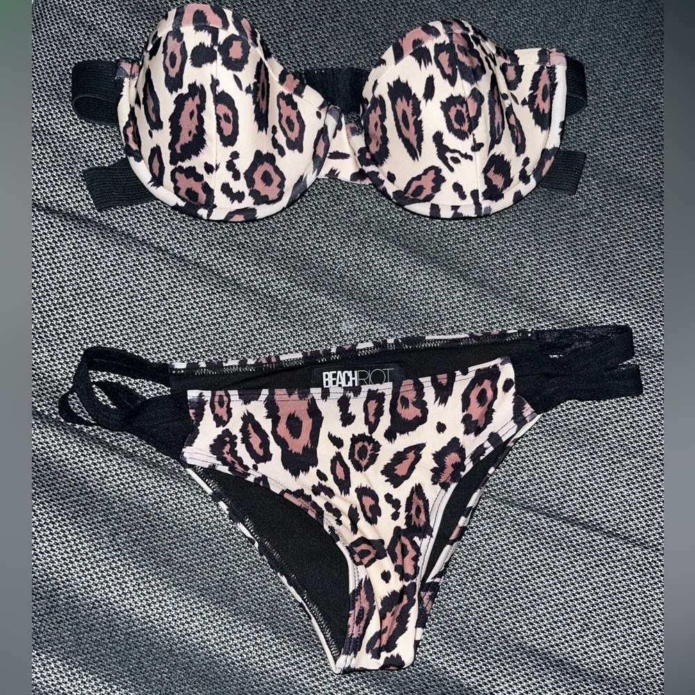 Beach Riot Swimsuit - Picture 7 of 7